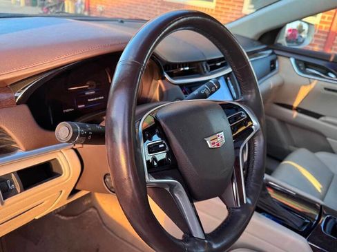 Used 2016 Cadillac XTS Luxury w/ Driver Awareness Package image 9