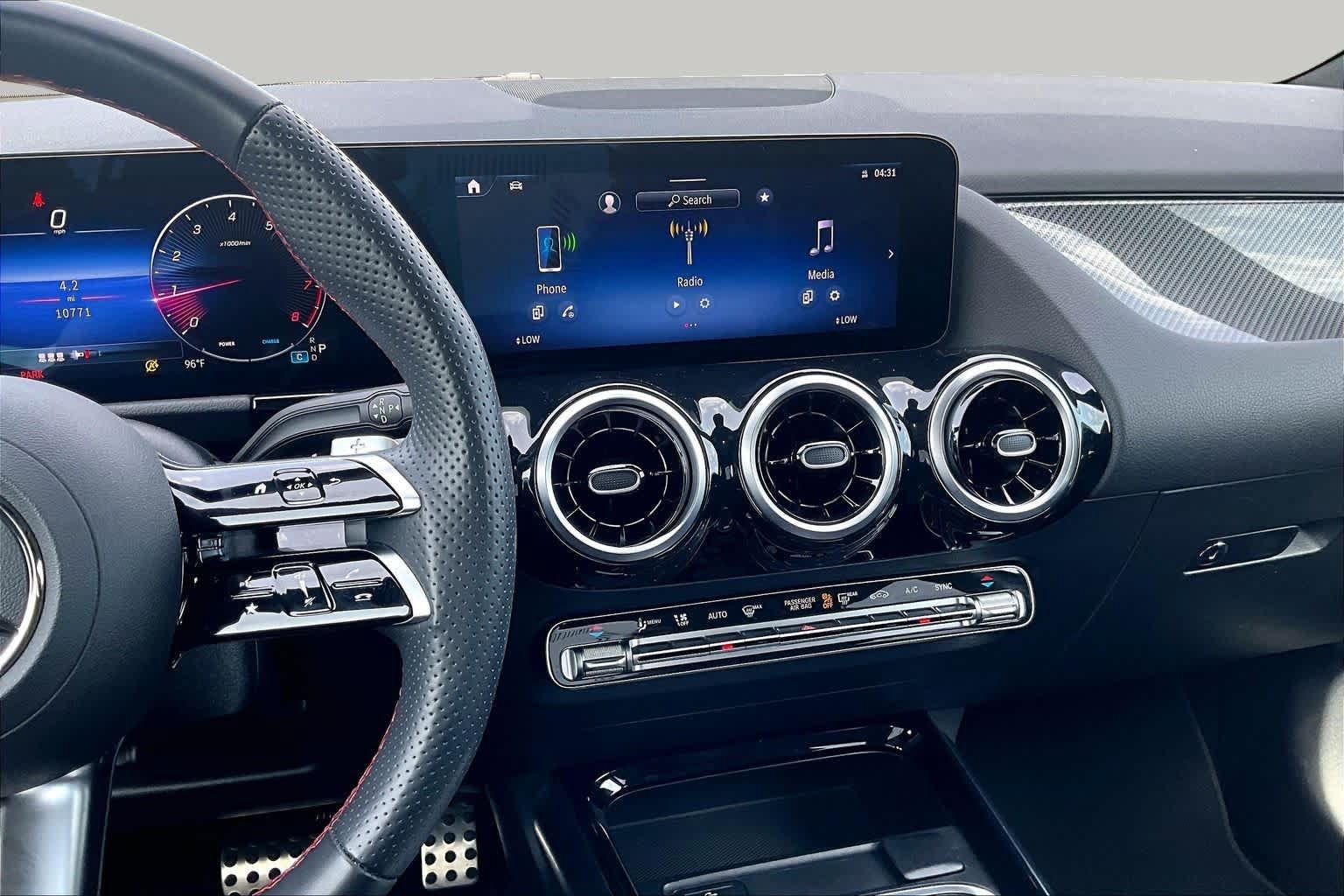 Certified 2026 Mercedes-Benz GLA 250 4MATIC image 7