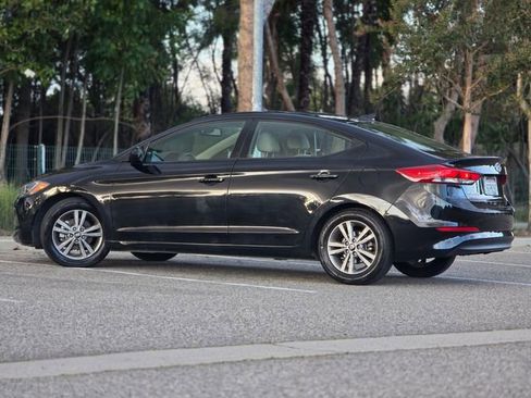 Used 2018 Hyundai Elantra Value Edition FWD image 19