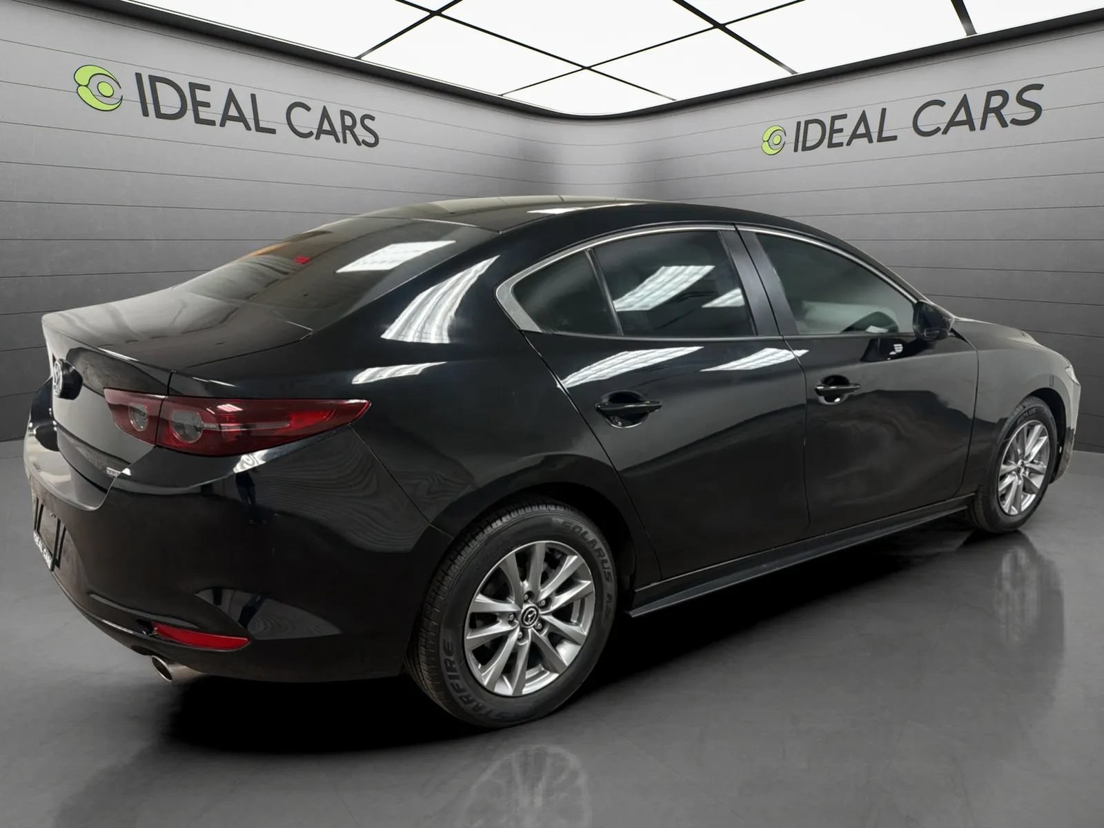 Used 2021 MAZDA MAZDA3 Sedan FWD image 5