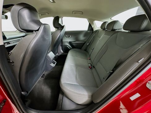 Used 2025 Kia K4 LXS image 26