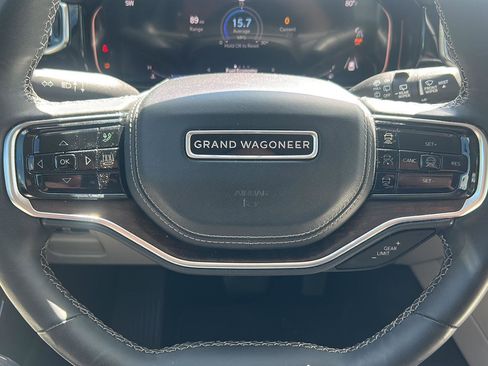 Used 2022 Jeep Grand Wagoneer Series II w/ Convenience Group III AWD/4WD image 15