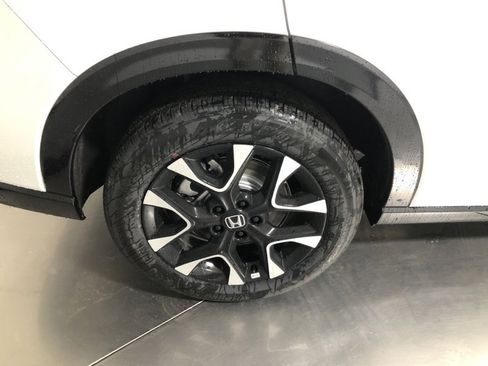 New 2026 Honda HR-V EX-L image 9