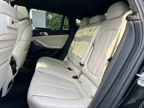 Used 2022 BMW X6 M50i w/ Executive Package AWD/4WD image 39