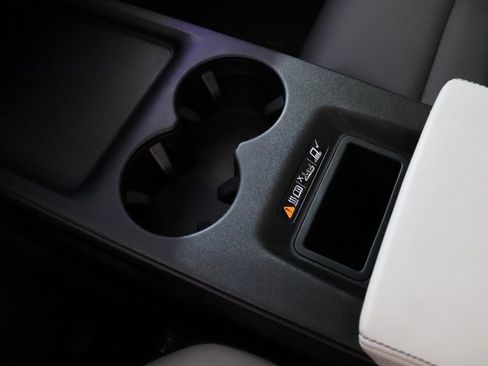 Used 2025 Honda Prologue Touring image 23