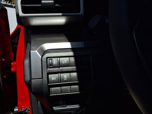 Certified 2025 Toyota Tacoma TRD Off-Road image 12