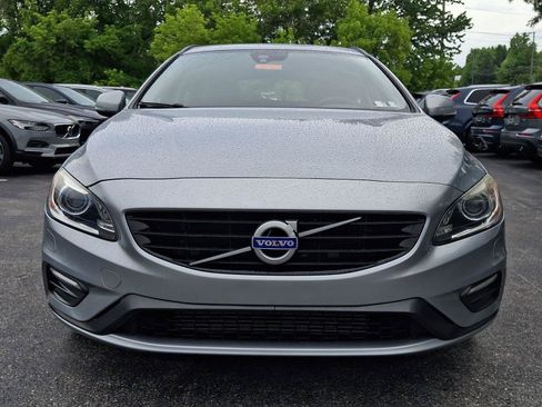 Used 2018 Volvo V60 T5 Dynamic w/ Vision Package AWD/4WD image 2