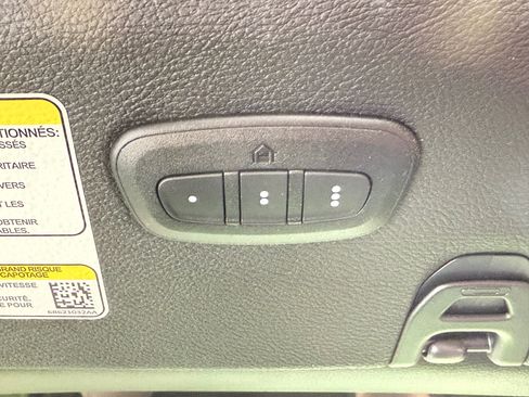 Certified 2025 Jeep Wrangler Unlimited Rubicon AWD/4WD image 41