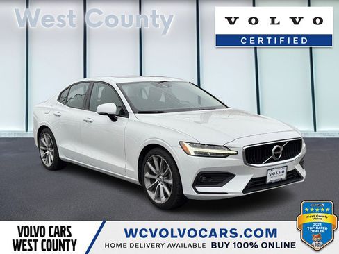 Used 2021 Volvo S60 T6 Momentum w/ Protection Package Premier image 1