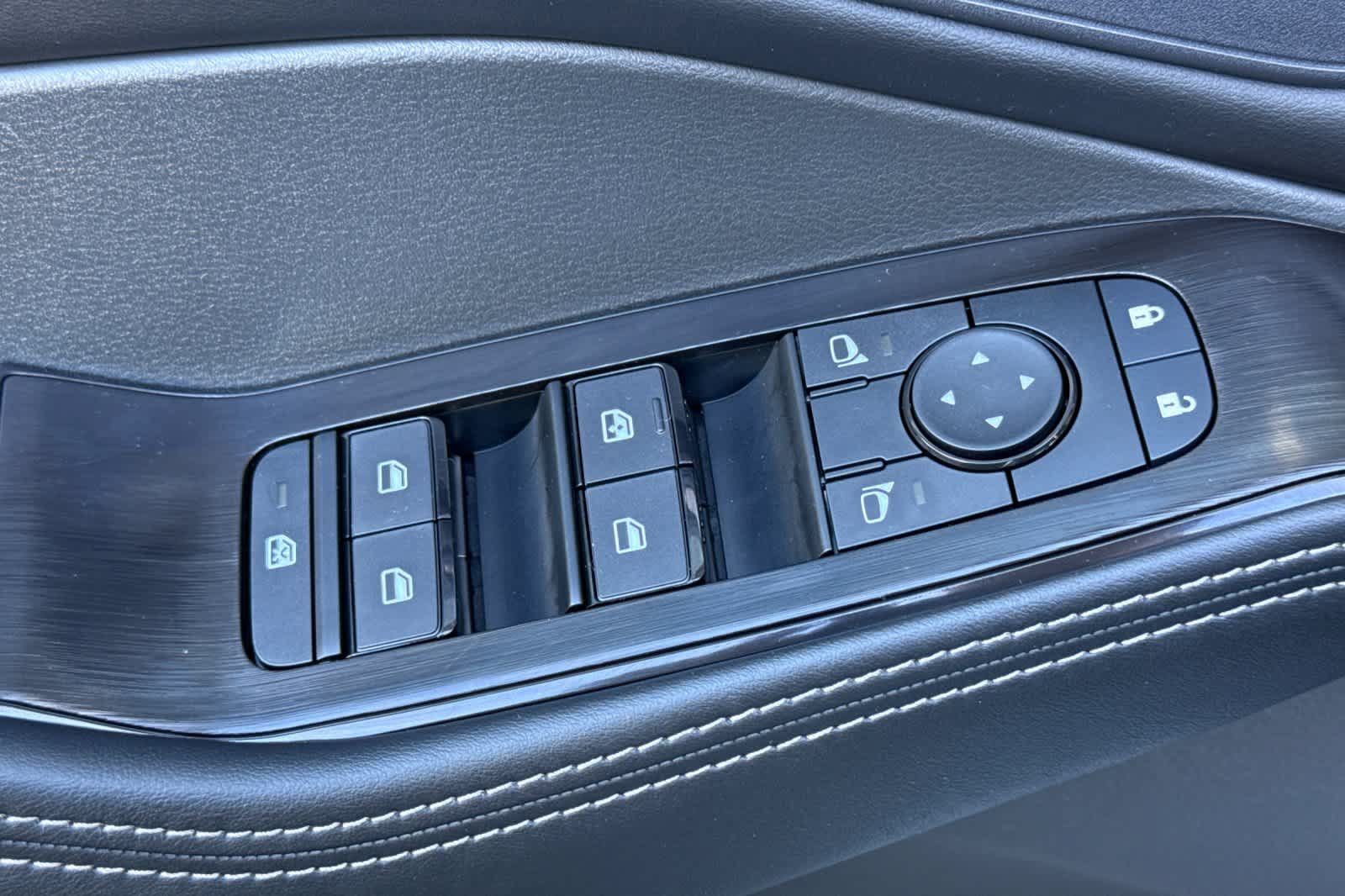 New 2026 Nissan Rogue SV AWD/4WD image 13
