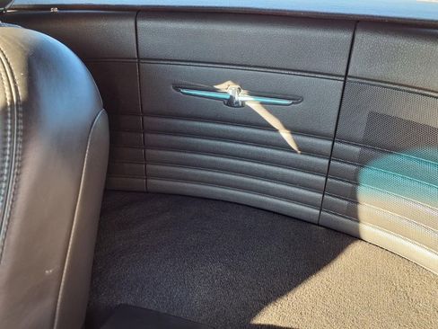 Used 2002 Ford Thunderbird image 21