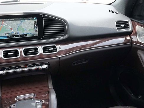 Used 2022 Mercedes-Benz GLE 350 w/ Premium Package image 34