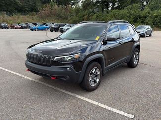 Used 2019 Jeep Cherokee Trailhawk AWD/4WD video 1