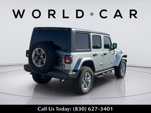 Used 2020 Jeep Wrangler Unlimited Sahara AWD/4WD image 5