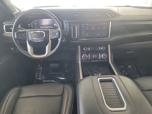 Used 2023 GMC Yukon XL Denali AWD/4WD image 20