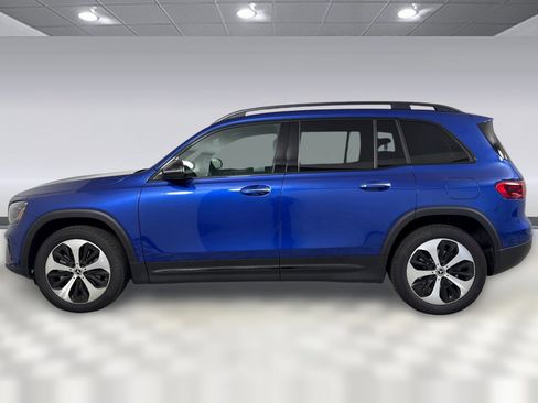 New 2025 Mercedes-Benz GLB 250 image 2