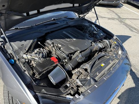 Used 2017 Jaguar XE Premium image 26