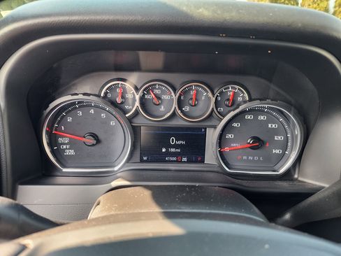 Used 2021 Chevrolet Silverado 1500 LT Trail Boss w/ Convenience Package II image 31