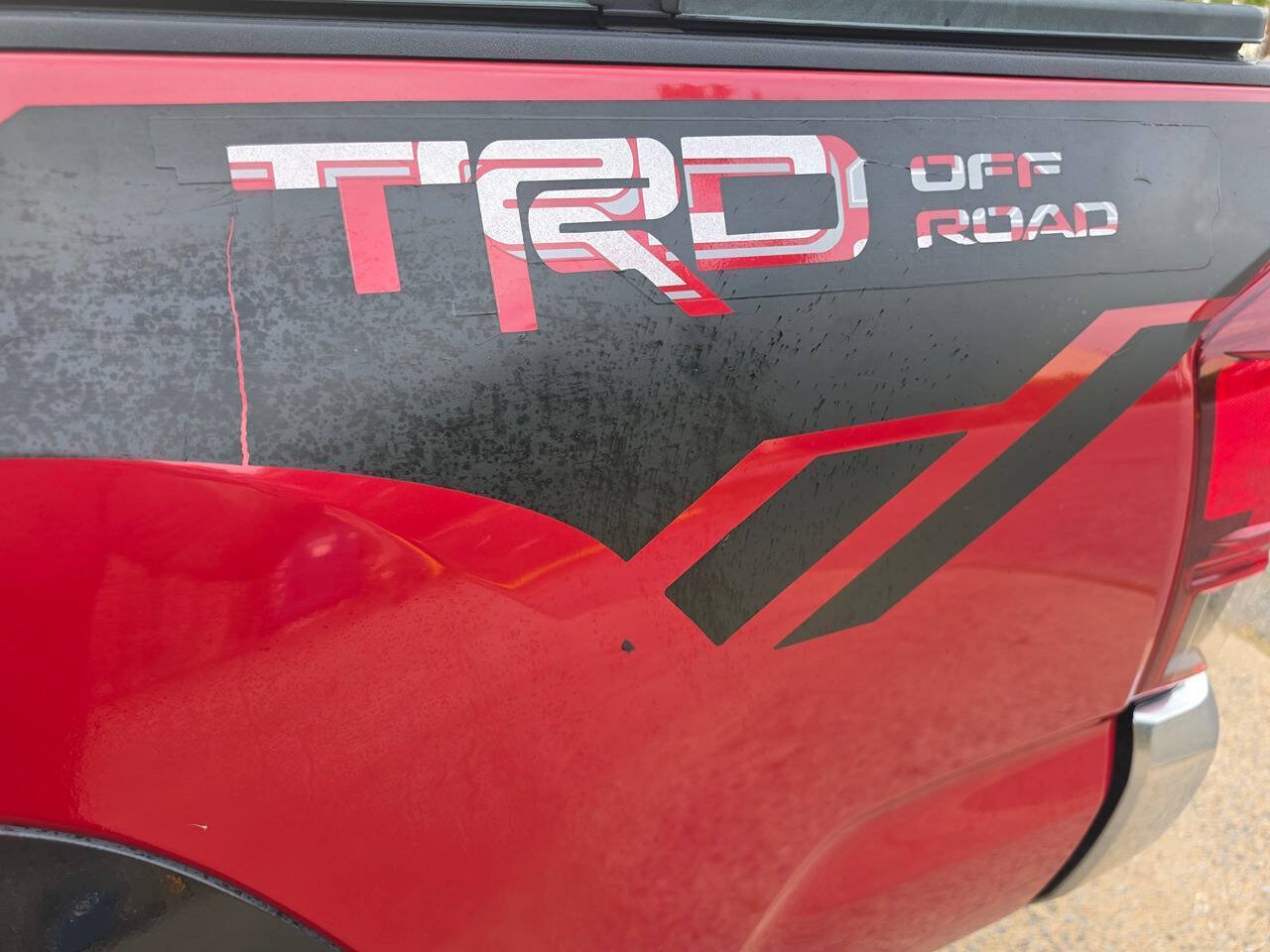 Used 2019 Toyota Tacoma TRD Off-Road AWD/4WD image 6