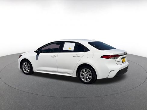 Used 2025 Toyota Corolla LE FWD image 10