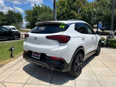 Used 2024 Buick Encore GX Sport Touring FWD image 11