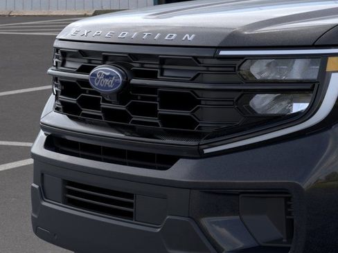 New 2025 Ford Expedition Max Active image 17