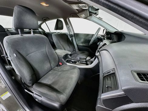 Used 2013 Honda Accord LX image 25