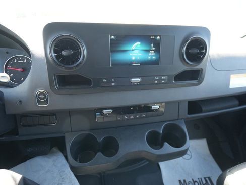 Used 2024 Mercedes-Benz Sprinter 144 Cargo image 12