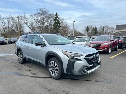Certified 2025 Subaru Outback Limited image 15