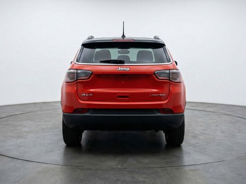 Used 2025 Jeep Compass Limited image 7