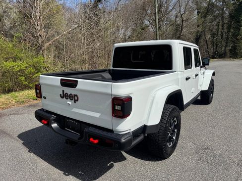 Used 2025 Jeep Gladiator Rubicon w/ Safety Group image 6