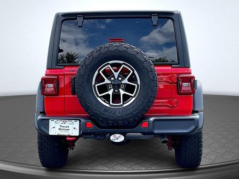 Used 2024 Jeep Wrangler Unlimited Rubicon w/ Safety Group AWD/4WD image 6