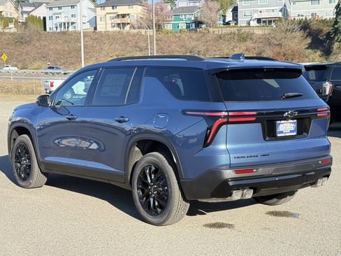 New 2026 Chevrolet Traverse LT w/ Midnight/Sport Edition image 3
