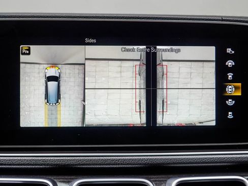 Used 2021 Mercedes-Benz GLS 450 4MATIC image 32