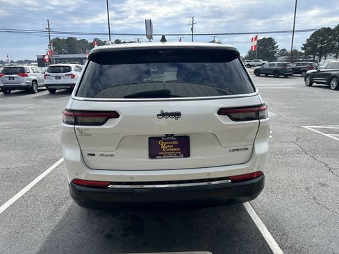 Used 2022 Jeep Grand Cherokee L Limited w/ Luxury Tech Group II image 4