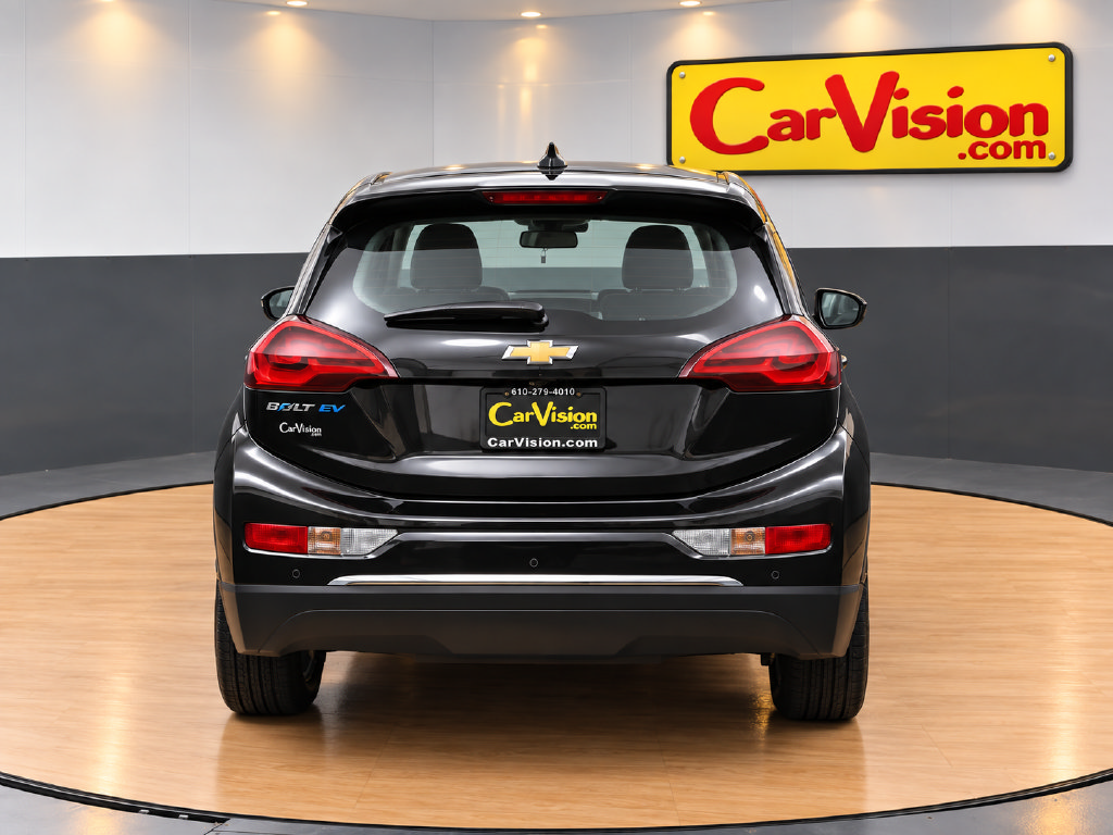 Used 2020 Chevrolet Bolt LT FWD image 3