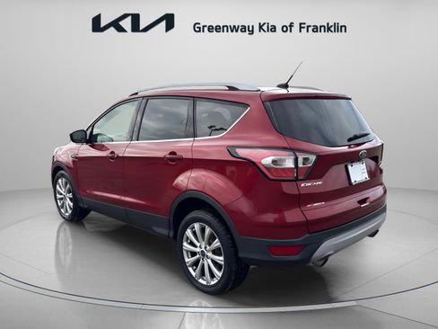 Used 2017 Ford Escape Titanium image 5