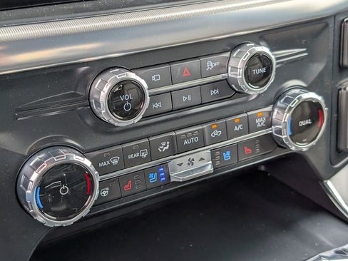 New 2025 Ford F150 Lariat w/ Equipment Group 502A High image 19