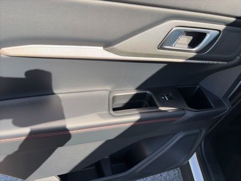 New 2026 Ford Explorer ST-Line image 12