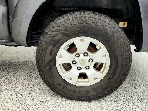 Used 2015 Toyota Tacoma 4x4 Double Cab image 9