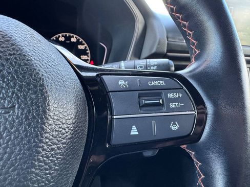 Used 2025 Honda Pilot TrailSport image 20