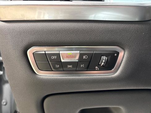 Used 2023 BMW X7 xDrive40i w/ Executive Package image 22