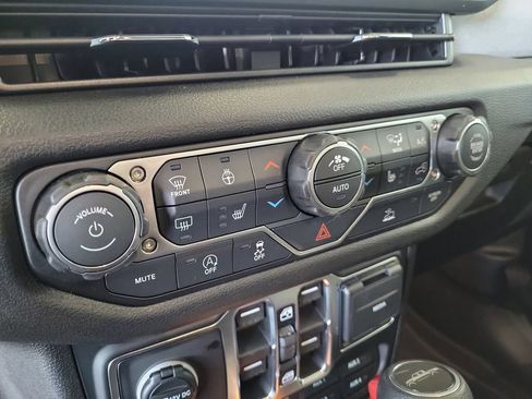 New 2026 Jeep Gladiator Mojave AWD/4WD image 29