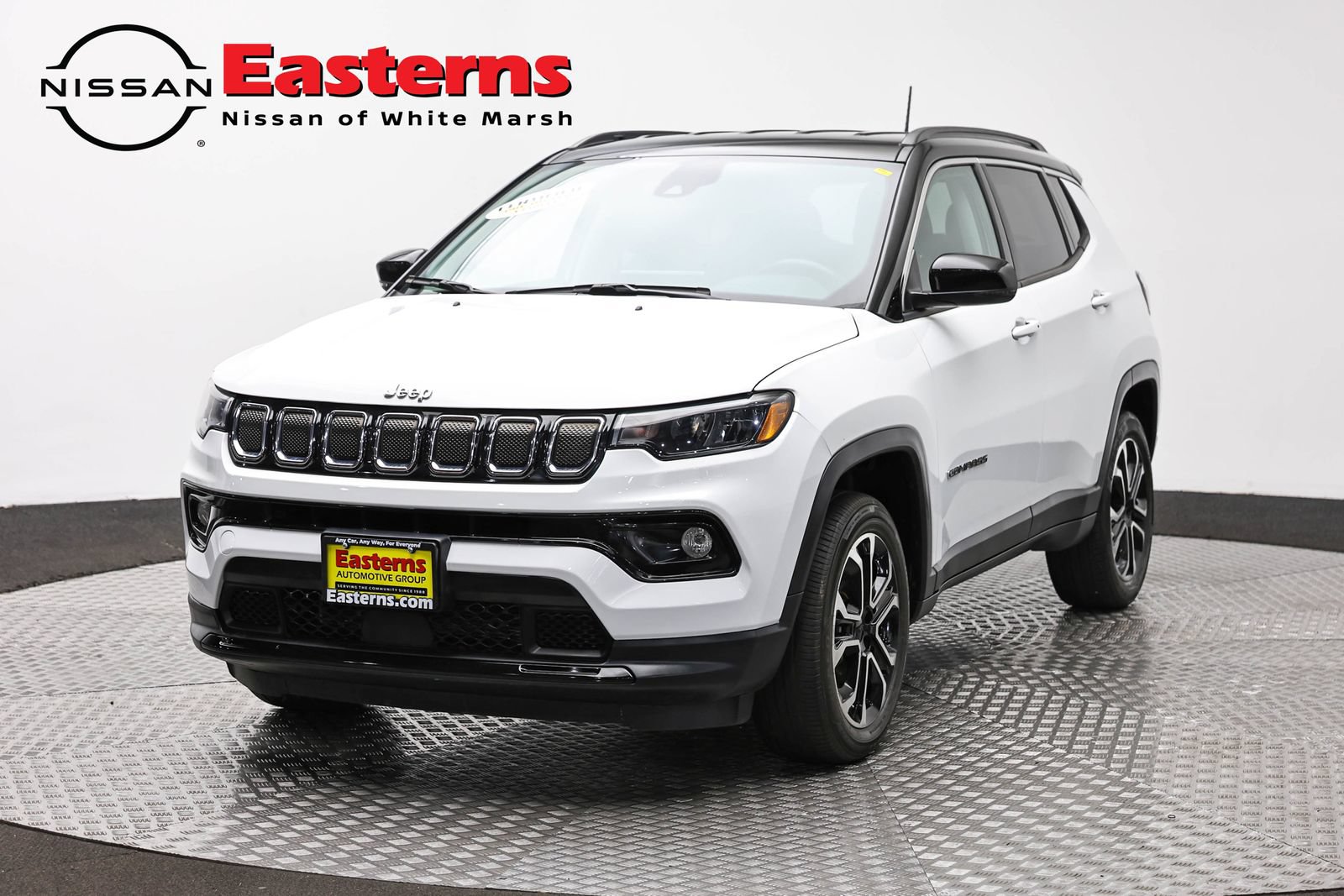 Used 2022 Jeep Compass Limited AWD/4WD image 1