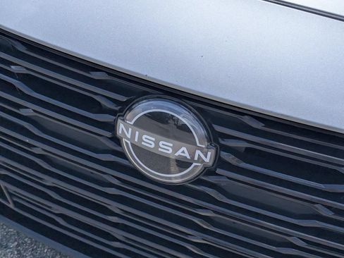 Used 2024 Nissan Altima 2.5 SV FWD image 5