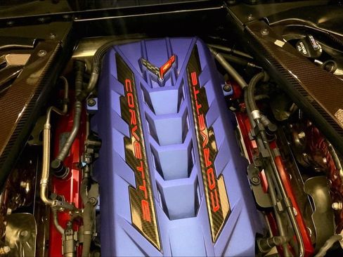 Used 2021 Chevrolet Corvette Stingray Preferred Cpe w/ Engine Appearance Package RWD image 27