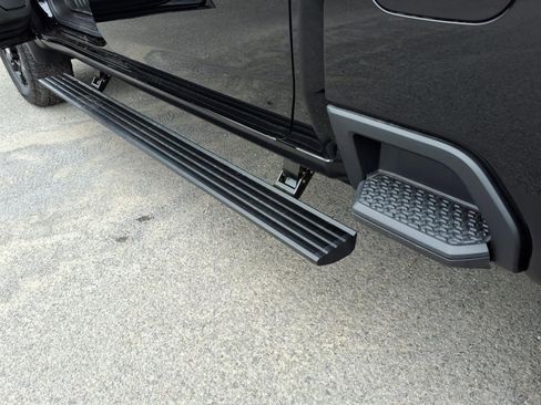 New 2025 GMC Sierra 2500 AT4 w/ AT4 Premium Plus Package image 19