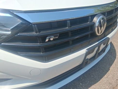 Used 2019 Volkswagen Jetta R-Line w/ R-Line Cold Weather Package FWD image 8