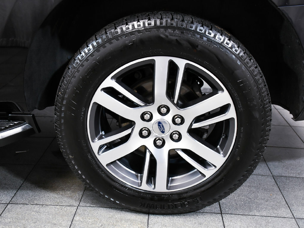 Used 2023 Ford Expedition Limited AWD/4WD image 9