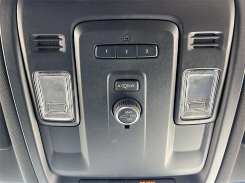 Used 2023 Chevrolet Tahoe LT image 34